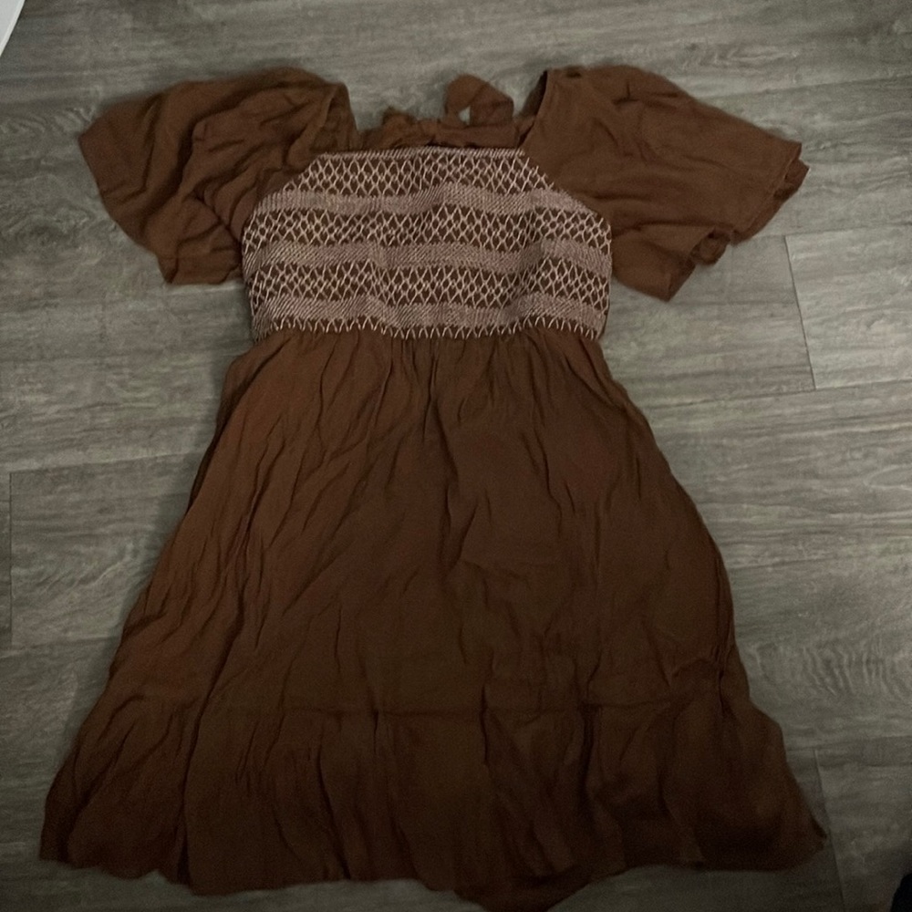 Brown puff sleeve dress